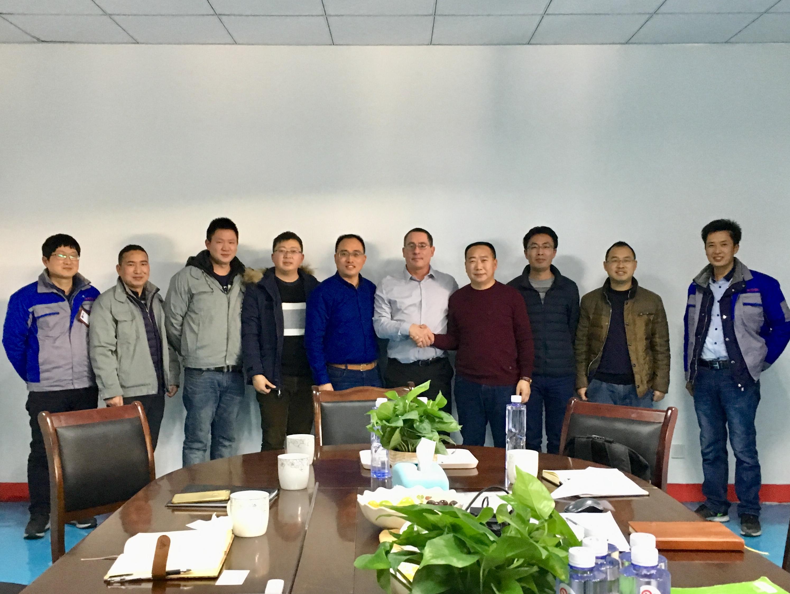 克瑞斯特與國際友人洽淡合作