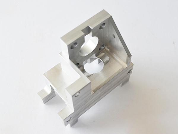 汽車精密零件支架