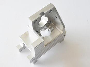 汽車精密零件支架